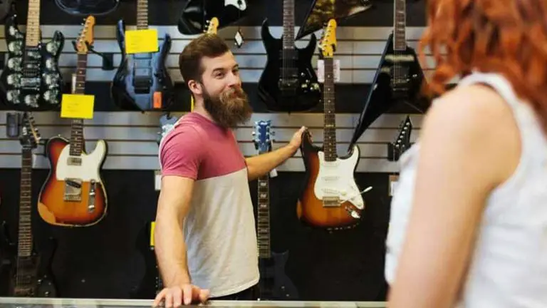 3 Things to Avoid When Buying an Electric Guitar: Don’t Waste Your Money on These Mistakes!